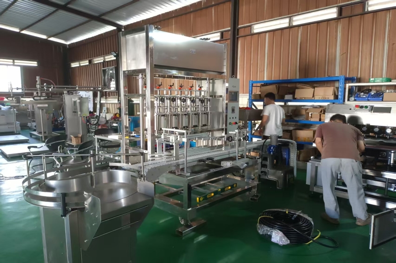 化工溶剂灌装机怎么选？先拿 MSDS 看闪点，再谈防爆、材质、计量